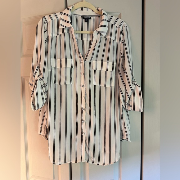 Torrid White and Black Striped Blouse size 0 - Picture 1 of 5